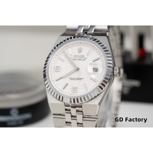 $125.00,Rolex Land Dweller Watch # 296194