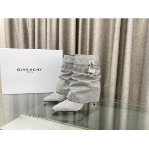 $165.00,Givenchy Boots For Women # 296461