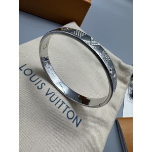 $29.00,Louis Vuitton Bangle For Women # 296567