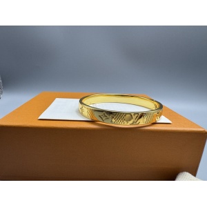 $29.00,Louis Vuitton Bangle For Women # 296568