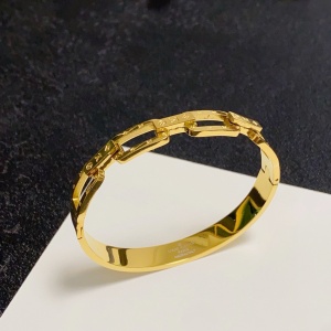 $29.00,Louis Vuitton Bangle For Women # 296584