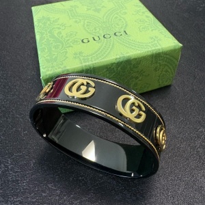 $29.00,Gucci Bangle For Women # 296609