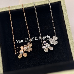 $29.00,VanClee&Aarpels  Necklace For Women # 296643