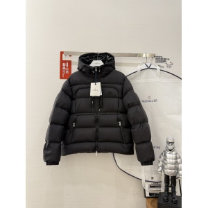 $139.00,Moncler Down Jackets For Women # 296675