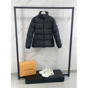 $155.00,Moncler Down Jacket For Women # 296858