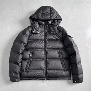 $165.00,Moncler Down Jacket Unisex # 296874