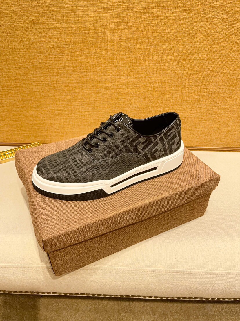 Fendi Casual Sneakers For Men # 295296