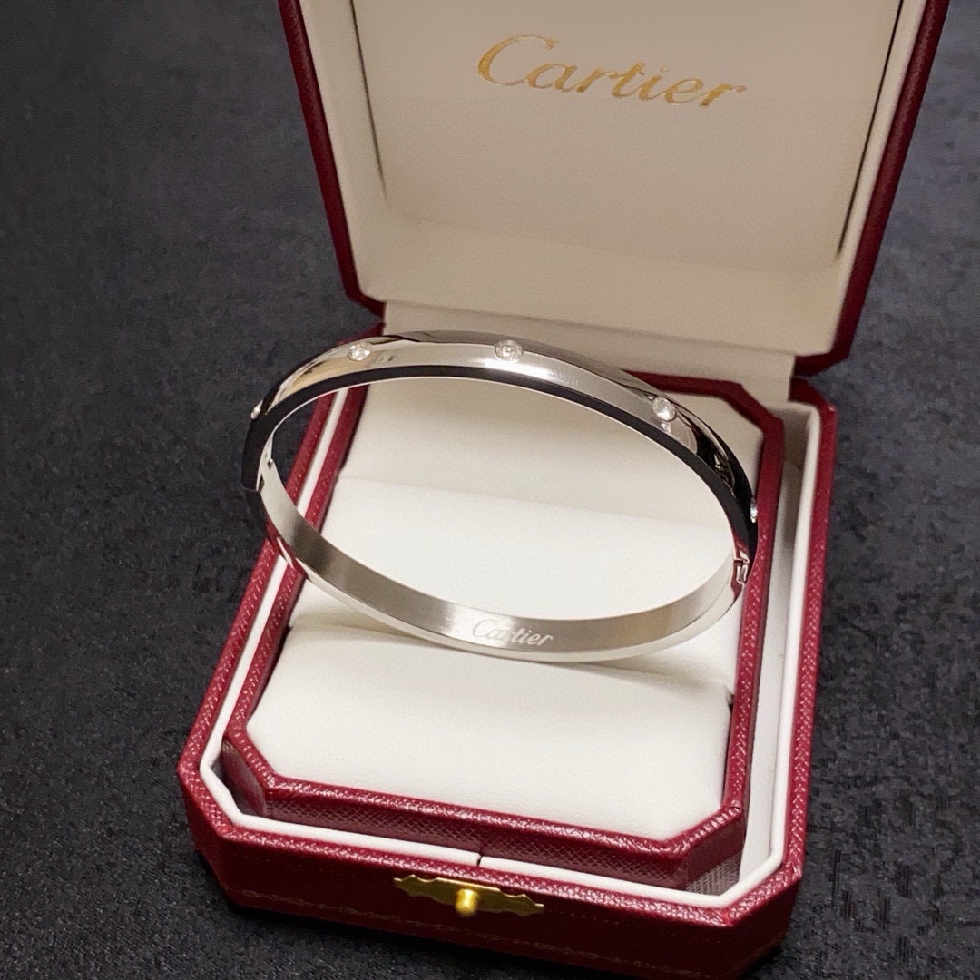 Cartier Bangle For Women # 295540