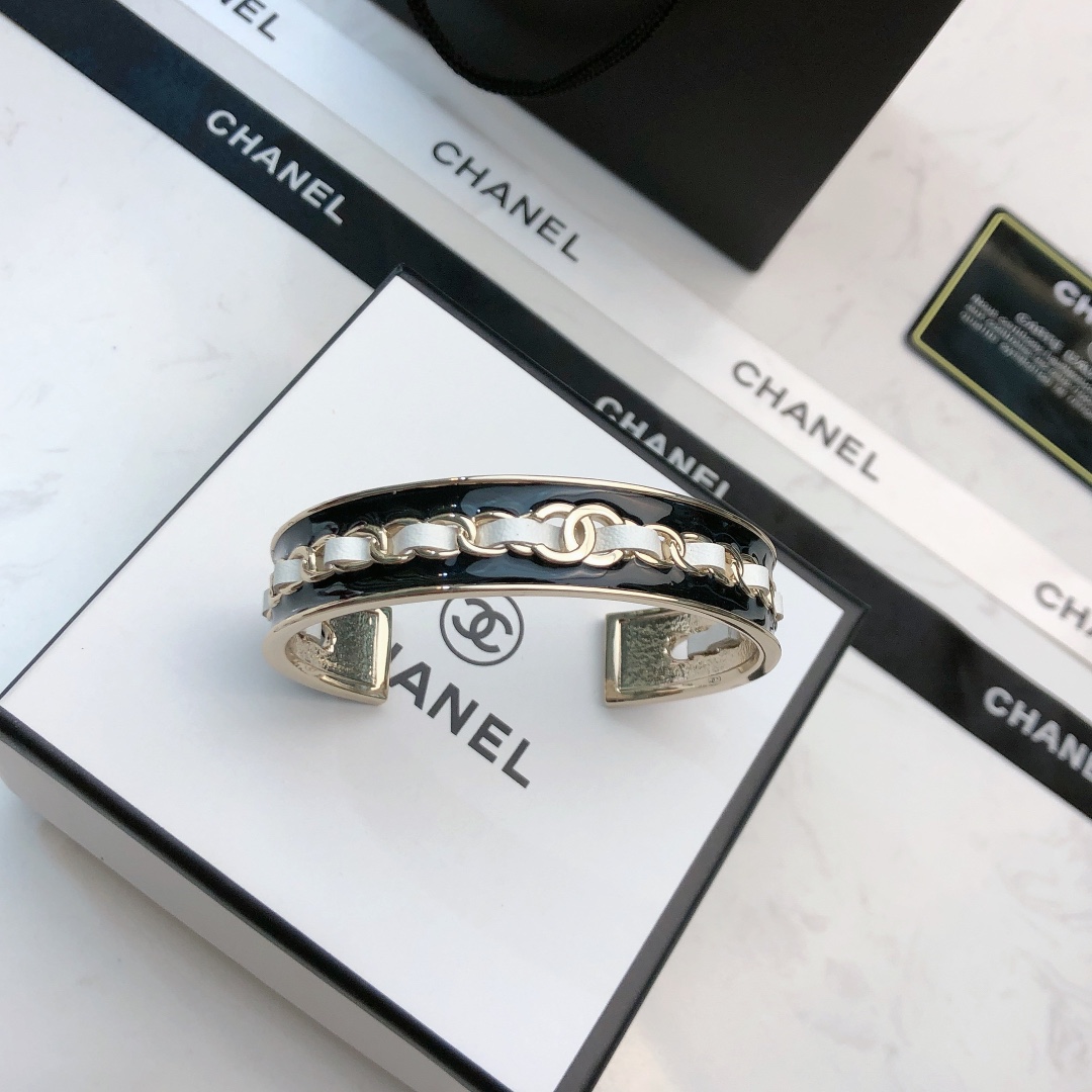Chanel Bangle For Women # 295655