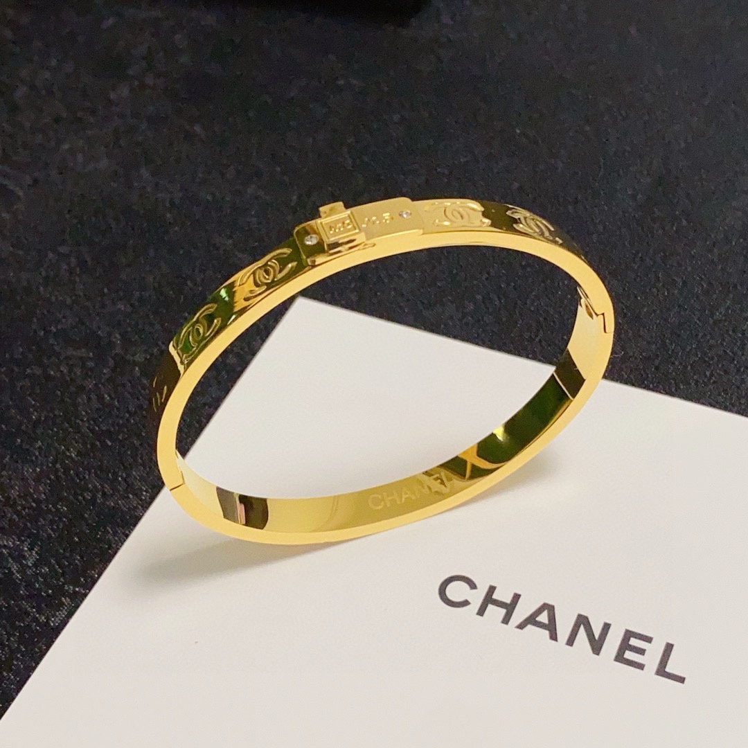 Chanel Bangle For Women # 295841
