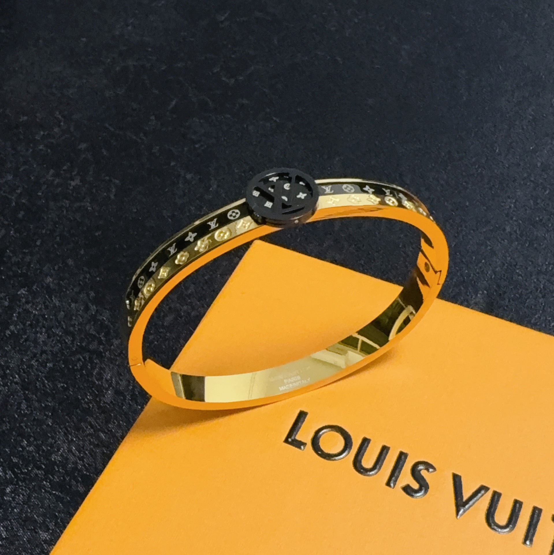 Louis Vuitton Bangle For Women # 295881