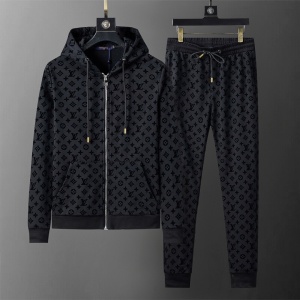 $89.00,Louis Vuitton Tracksuits For Men # 297192