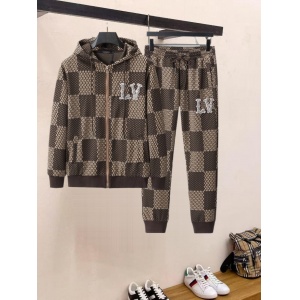 $89.00,Louis Vuitton Tracksuits For Men # 297212