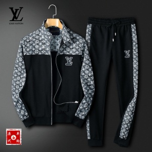 $89.00,Louis Vuitton Tracksuits For Men # 297341