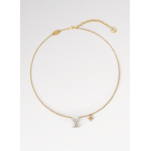 $29.00,Louis Vuitton Necklace For Women # 297407