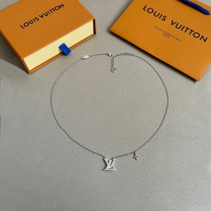 $29.00,Louis Vuitton Necklace For Women # 297408