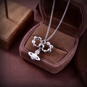 $29.00,Vivienne Westwood Necklace For Women # 297457