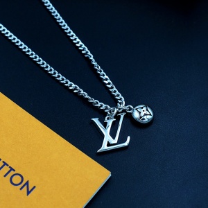 $29.00,Louis Vuitton Necklace For Women # 297476