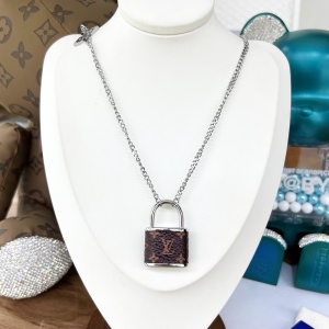 $29.00,Louis Vuitton Necklace For Women # 297481