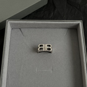 $25.00,Balenciaga Ring # 297599