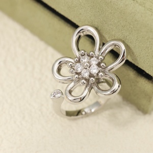 $25.00,Van Cleef&Arplels Ring # 297629
