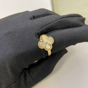 $25.00,Van Cleef&Arpels Ring # 297734