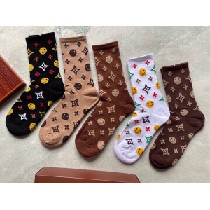 $27.00,Louis Vuitton Socks  # 298123