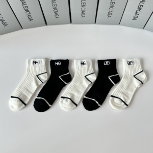 $27.00,Balenciaga Socks  # 298160