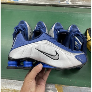 $68.00,Nike Shox R4 Sneaker Unisex # 298255