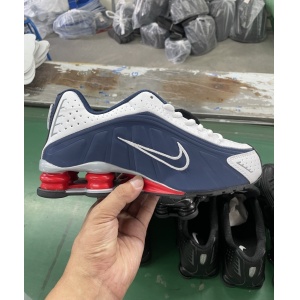 $68.00,Nike Shox R4 Sneaker Unisex # 298262