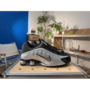 $69.00,Nike Shox R4 Sneaker Unisex # 298276