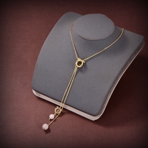 $27.00,Ferragamo Necklace  # 298326