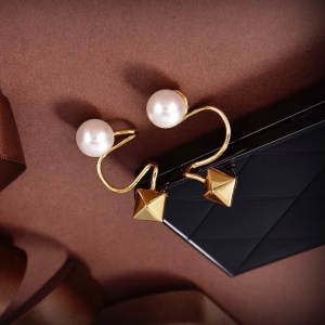 $26.00,Valentino Earrings For Women # 298459