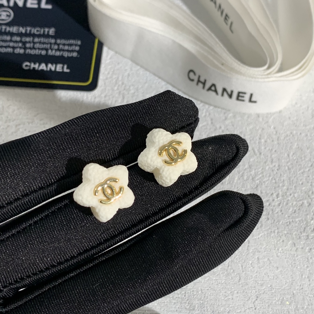 Chanel Earrings For Women # 298394