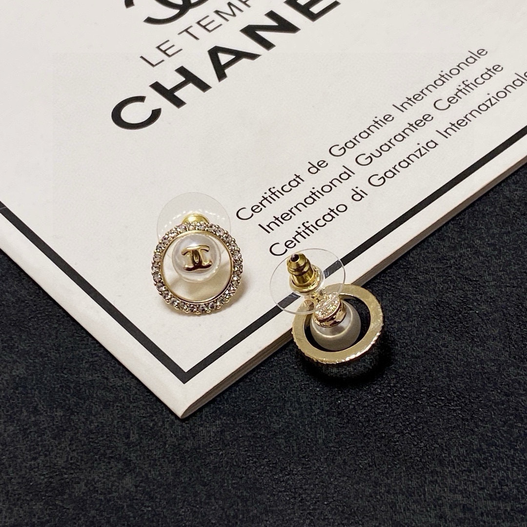 Chanel Earrings For Women # 298406