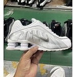Nike Shox R4 Sneaker Unisex # 298261
