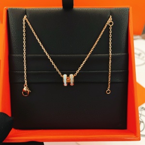 $27.00,Hermes Necklace For Women # 298609
