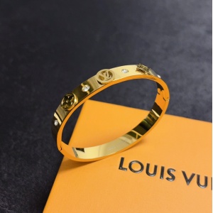 $27.00,Louis Vuitton Bangle For Women # 298627
