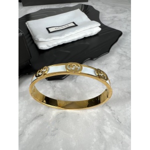 $27.00,Gucci Bangle For Women # 298634