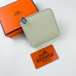 $39.00,Hermes Silk'In Compact Wallet For Women # 298718