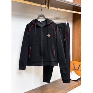 $89.00,Gucci Tracksuits For Men # 298939
