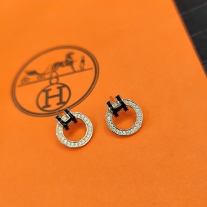 $26.00,Hermes Earrings For Women # 299278