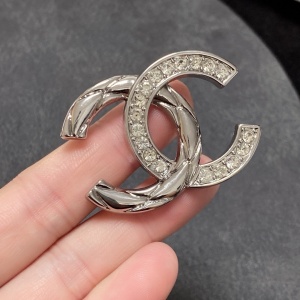 $26.00,Chanel Brooch For Women # 299377