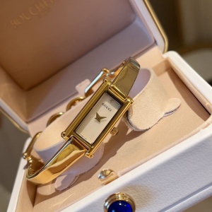 $125.00,Gucci gold plated 1500L series bangle watch For Women # 299542