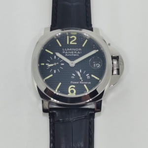 $125.00,Panerai Luminor Power Reserve Watch # 299579