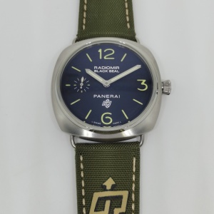 $125.00,Panerai 47mm Radiomir Black Seal Logo watch # 299584