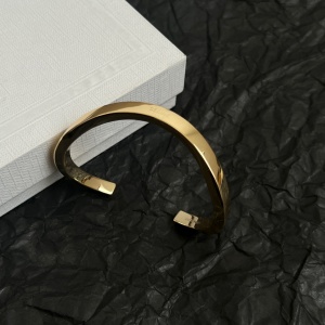 $27.00,Celine Bangle For Women # 299747