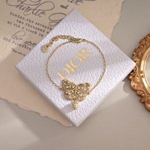 $27.00,Dior Bracelet For Women # 299770