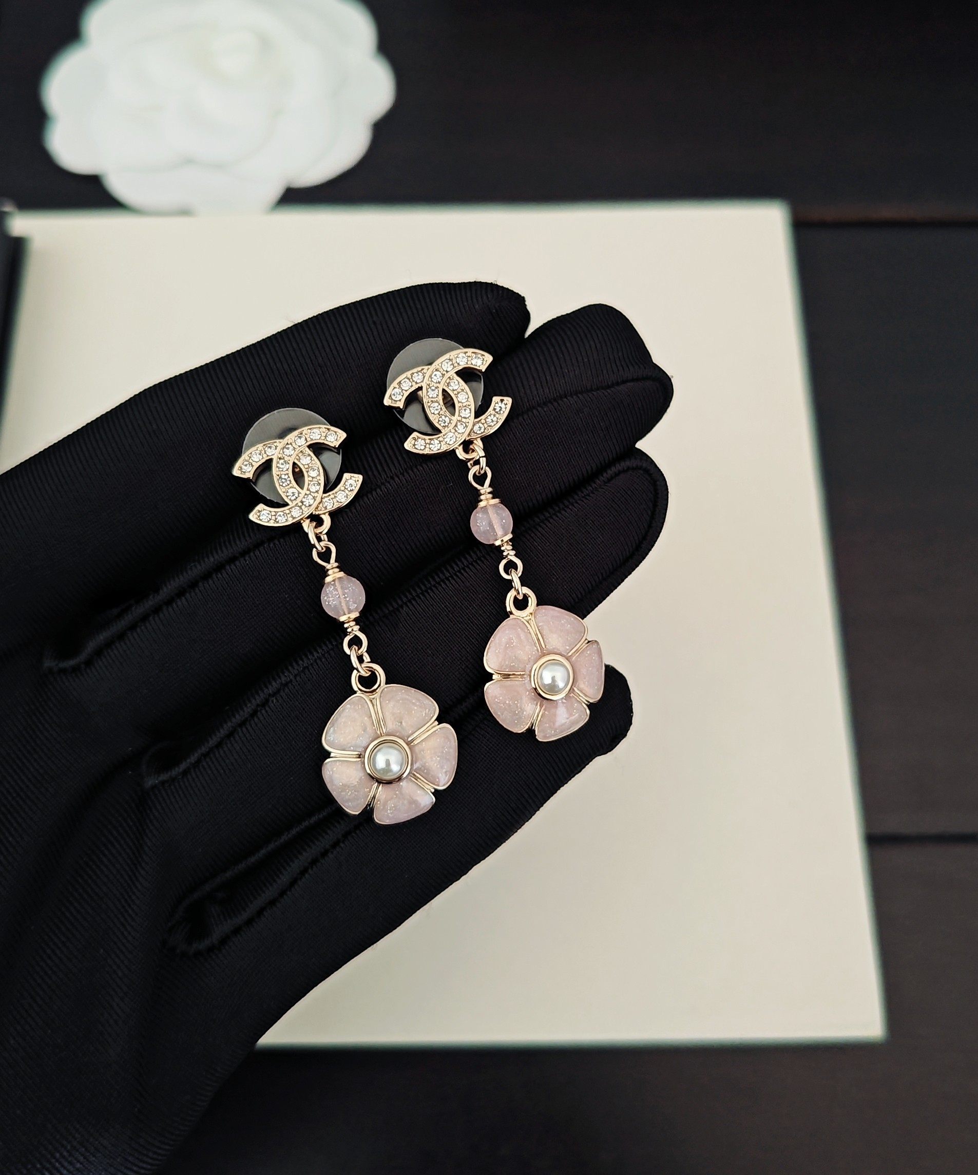 Chanel Earrings For Women # 299256