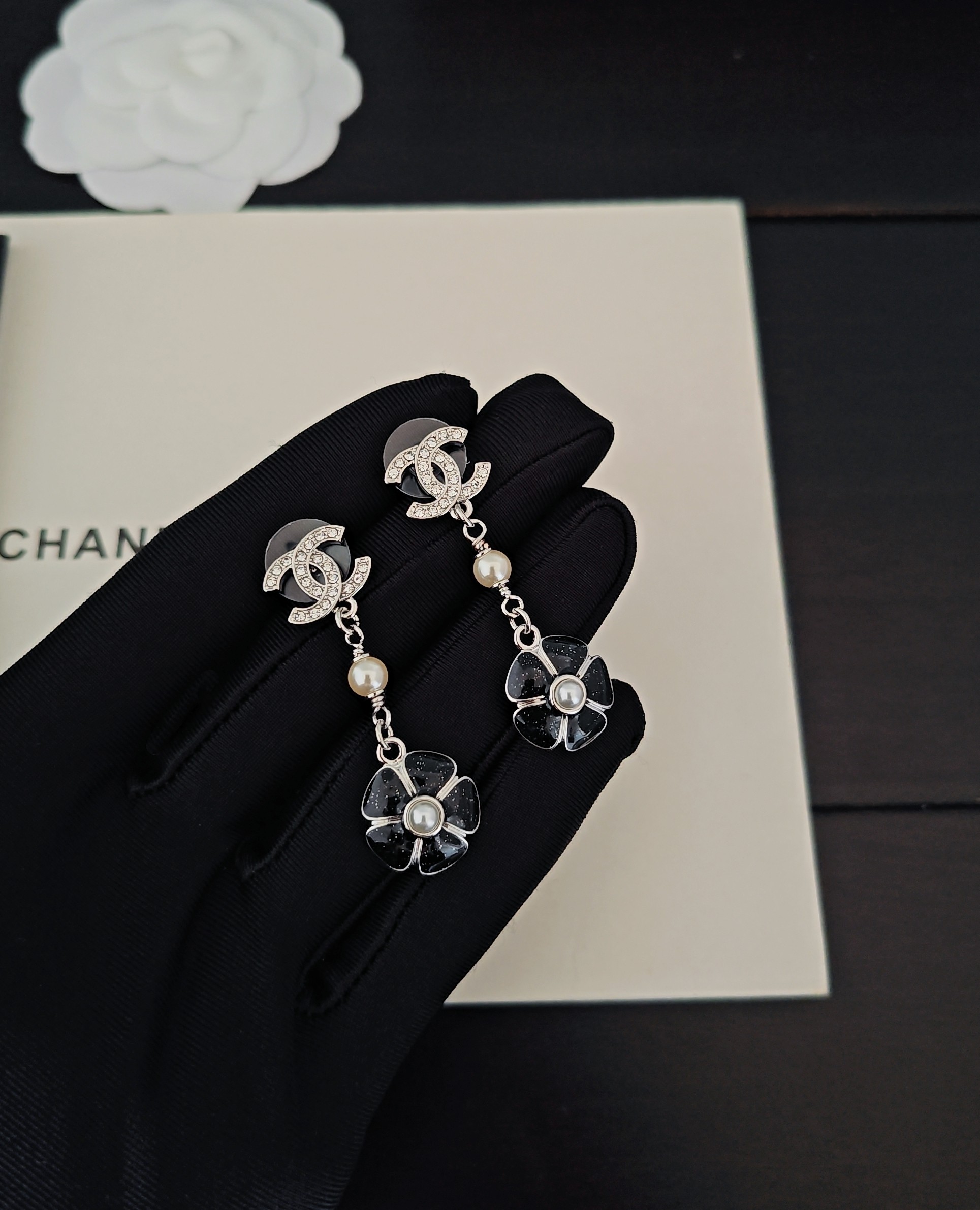 Chanel Earrings For Women # 299258